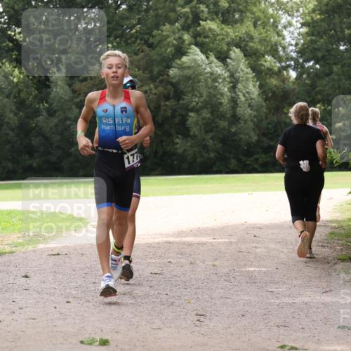 30.08.2026 - Elbe Triathlon Hamburg Antke Förster http://msf.ph/oto/10107109 30.08.2026 12:49:09 Laufen 177 meine-sportfotos.de