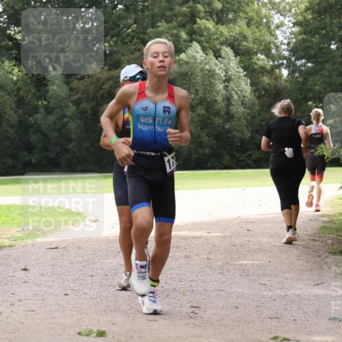 30.08.2026 - Elbe Triathlon Hamburg Antke Förster http://msf.ph/oto/10107111 30.08.2026 12:49:09 Laufen 1 meine-sportfotos.de