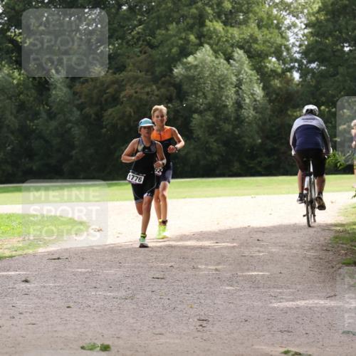 30.08.2026 - Elbe Triathlon Hamburg Antke Förster http://msf.ph/oto/10107117 30.08.2026 12:49:44 Laufen 1776 meine-sportfotos.de