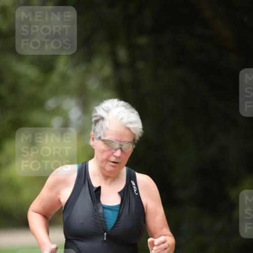 30.08.2026 - Elbe Triathlon Hamburg Antke Förster http://msf.ph/oto/10107122 30.08.2026 12:30:58 Laufen 2, 1717, 2 meine-sportfotos.de