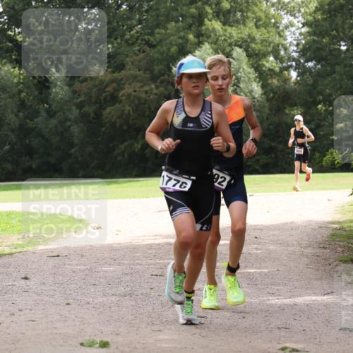 30.08.2026 - Elbe Triathlon Hamburg Antke Förster http://msf.ph/oto/10107125 30.08.2026 12:49:46 Laufen 1776, 92 meine-sportfotos.de