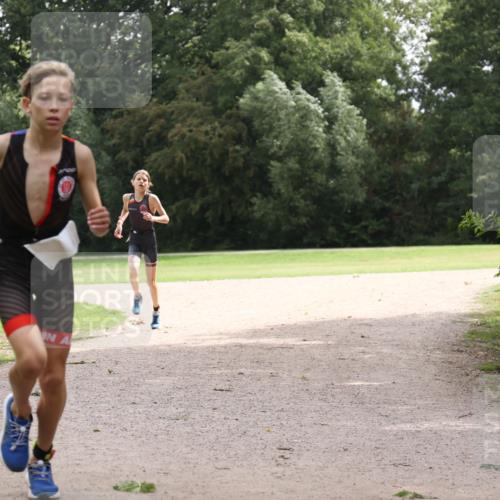 30.08.2026 - Elbe Triathlon Hamburg Antke Förster http://msf.ph/oto/10107149 30.08.2026 12:50:11 Laufen  meine-sportfotos.de