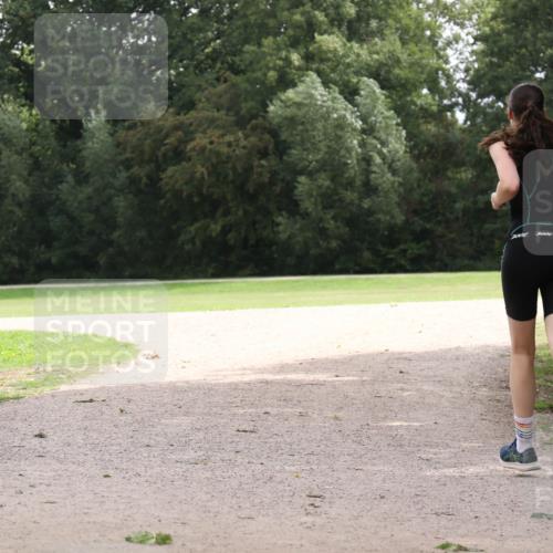 30.08.2026 - Elbe Triathlon Hamburg Antke Förster http://msf.ph/oto/10107155 30.08.2026 12:50:14 Laufen  meine-sportfotos.de