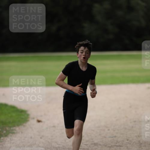 30.08.2026 - Elbe Triathlon Hamburg Antke Förster http://msf.ph/oto/10107156 30.08.2026 12:33:56 Laufen  meine-sportfotos.de