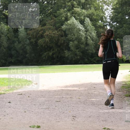 30.08.2026 - Elbe Triathlon Hamburg Antke Förster http://msf.ph/oto/10107157 30.08.2026 12:50:15 Laufen  meine-sportfotos.de