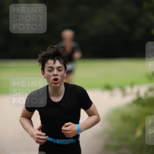 30.08.2026 - Elbe Triathlon Hamburg Antke Förster http://msf.ph/oto/10107162 30.08.2026 12:33:57 Laufen  meine-sportfotos.de
