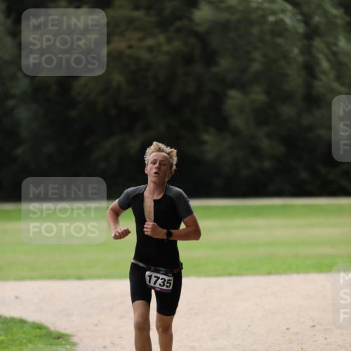 30.08.2026 - Elbe Triathlon Hamburg Antke Förster http://msf.ph/oto/10107164 30.08.2026 12:34:01 Laufen 1735 meine-sportfotos.de