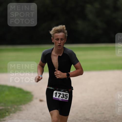 30.08.2026 - Elbe Triathlon Hamburg Antke Förster http://msf.ph/oto/10107168 30.08.2026 12:34:02 Laufen 1735 meine-sportfotos.de