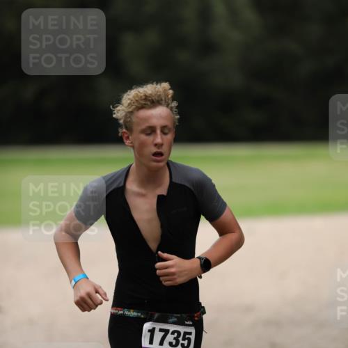 30.08.2026 - Elbe Triathlon Hamburg Antke Förster http://msf.ph/oto/10107170 30.08.2026 12:34:03 Laufen 1735 meine-sportfotos.de