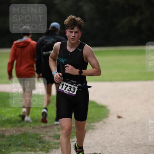 30.08.2026 - Elbe Triathlon Hamburg Antke Förster http://msf.ph/oto/10107176 30.08.2026 12:34:55 Laufen 1733 meine-sportfotos.de