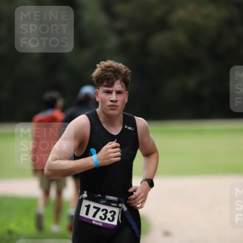 30.08.2026 - Elbe Triathlon Hamburg Antke Förster http://msf.ph/oto/10107178 30.08.2026 12:34:56 Laufen 1733 meine-sportfotos.de