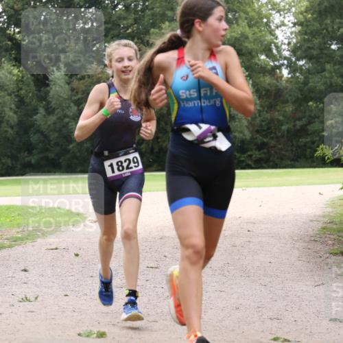 30.08.2026 - Elbe Triathlon Hamburg Antke Förster http://msf.ph/oto/10107199 30.08.2026 12:50:50 Laufen 1829 meine-sportfotos.de