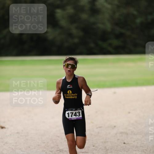 30.08.2026 - Elbe Triathlon Hamburg Antke Förster http://msf.ph/oto/10107218 30.08.2026 12:35:51 Laufen 1743 meine-sportfotos.de