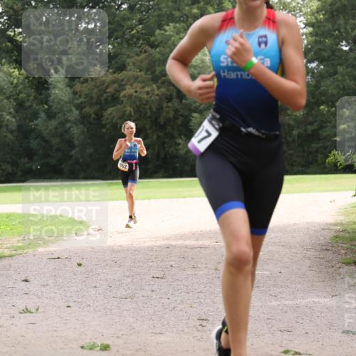 30.08.2026 - Elbe Triathlon Hamburg Antke Förster http://msf.ph/oto/10107229 30.08.2026 12:51:16 Laufen 852 meine-sportfotos.de