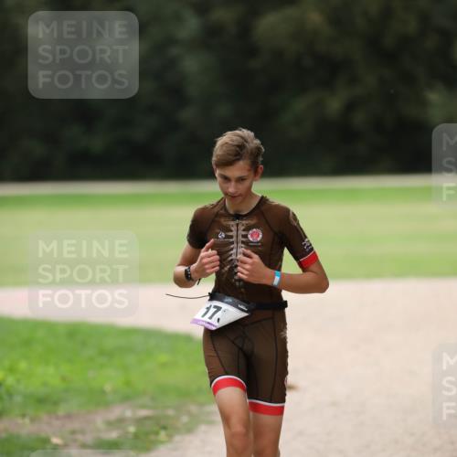 30.08.2026 - Elbe Triathlon Hamburg Antke Förster http://msf.ph/oto/10107232 30.08.2026 12:36:01 Laufen 173 meine-sportfotos.de