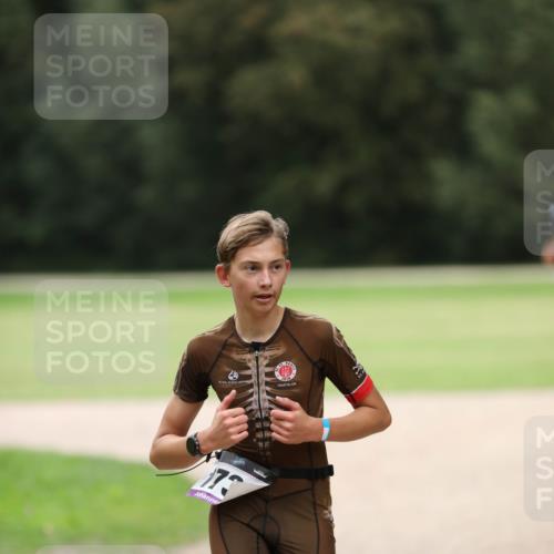 30.08.2026 - Elbe Triathlon Hamburg Antke Förster http://msf.ph/oto/10107234 30.08.2026 12:36:02 Laufen 73, 860 meine-sportfotos.de