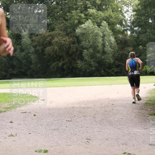 30.08.2026 - Elbe Triathlon Hamburg Antke Förster http://msf.ph/oto/10107241 30.08.2026 12:51:22 Laufen 9, 33, 176 meine-sportfotos.de