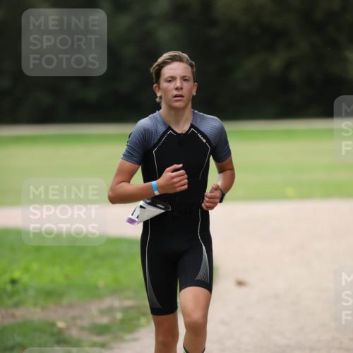 30.08.2026 - Elbe Triathlon Hamburg Antke Förster http://msf.ph/oto/10107242 30.08.2026 12:36:05 Laufen  meine-sportfotos.de