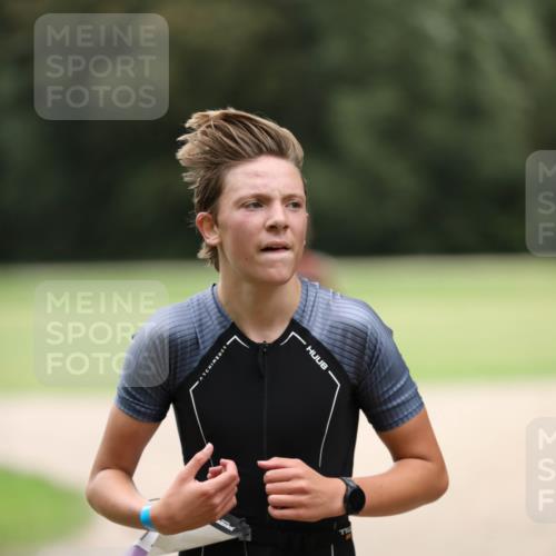 30.08.2026 - Elbe Triathlon Hamburg Antke Förster http://msf.ph/oto/10107246 30.08.2026 12:36:07 Laufen  meine-sportfotos.de