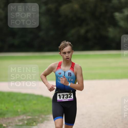30.08.2026 - Elbe Triathlon Hamburg Antke Förster http://msf.ph/oto/10107252 30.08.2026 12:36:10 Laufen 1732 meine-sportfotos.de