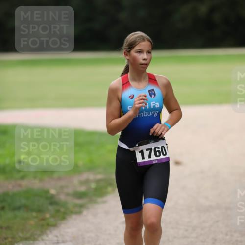 30.08.2026 - Elbe Triathlon Hamburg Antke Förster http://msf.ph/oto/10107262 30.08.2026 12:36:22 Laufen 1760 meine-sportfotos.de