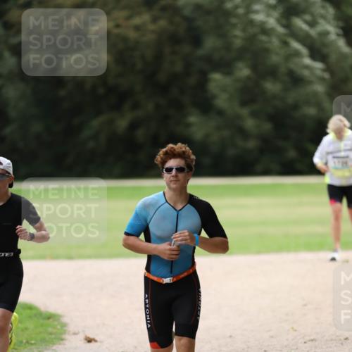 30.08.2026 - Elbe Triathlon Hamburg Antke Förster http://msf.ph/oto/10107270 30.08.2026 12:37:42 Laufen  meine-sportfotos.de