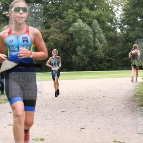 30.08.2026 - Elbe Triathlon Hamburg Antke Förster http://msf.ph/oto/10107275 30.08.2026 12:51:56 Laufen  meine-sportfotos.de