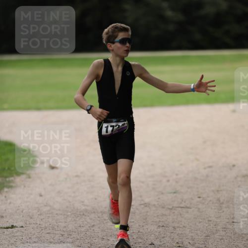 30.08.2026 - Elbe Triathlon Hamburg Antke Förster http://msf.ph/oto/10107290 30.08.2026 12:38:17 Laufen 172 meine-sportfotos.de