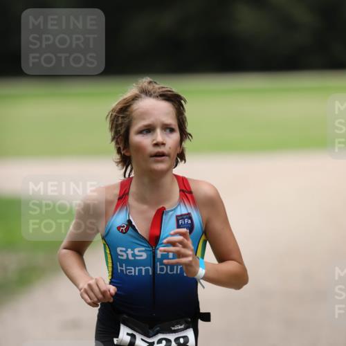 30.08.2026 - Elbe Triathlon Hamburg Antke Förster http://msf.ph/oto/10107314 30.08.2026 12:38:36 Laufen 17328 meine-sportfotos.de