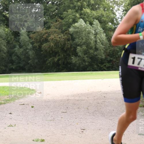 30.08.2026 - Elbe Triathlon Hamburg Antke Förster http://msf.ph/oto/10107317 30.08.2026 12:52:29 Laufen 1774 meine-sportfotos.de