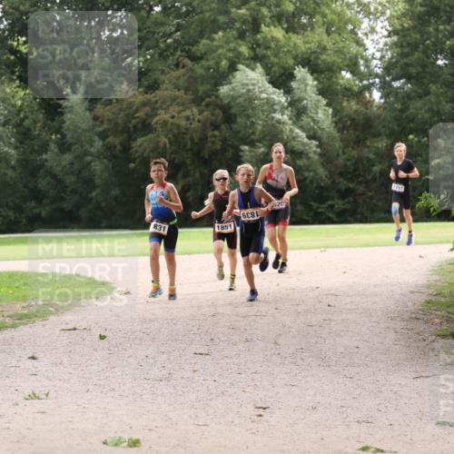30.08.2026 - Elbe Triathlon Hamburg Antke Förster http://msf.ph/oto/10107321 30.08.2026 12:52:36 Laufen 1797, 20, 6881, 831, 1851 meine-sportfotos.de