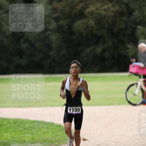 30.08.2026 - Elbe Triathlon Hamburg Antke Förster http://msf.ph/oto/10107332 30.08.2026 12:39:21 Laufen 1730 meine-sportfotos.de