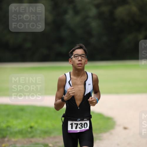 30.08.2026 - Elbe Triathlon Hamburg Antke Förster http://msf.ph/oto/10107338 30.08.2026 12:39:23 Laufen 1730 meine-sportfotos.de