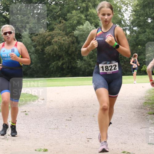 30.08.2026 - Elbe Triathlon Hamburg Antke Förster http://msf.ph/oto/10107345 30.08.2026 12:52:46 Laufen 1822, 50 meine-sportfotos.de