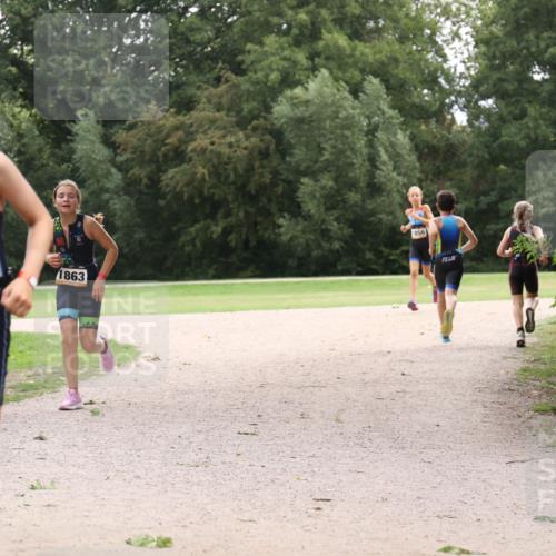 30.08.2026 - Elbe Triathlon Hamburg Antke Förster http://msf.ph/oto/10107355 30.08.2026 12:52:52 Laufen 1863, 1856 meine-sportfotos.de