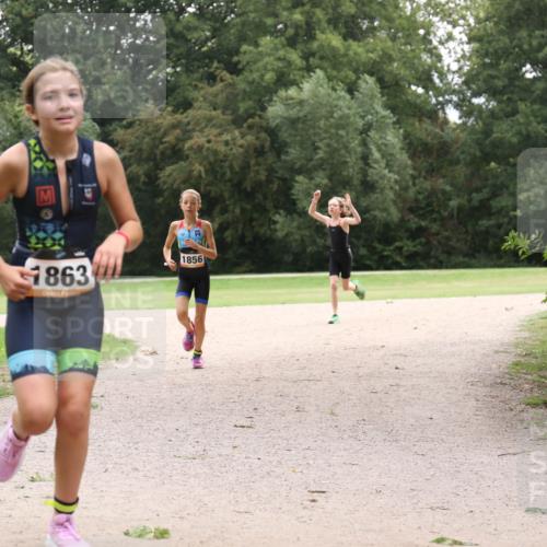 30.08.2026 - Elbe Triathlon Hamburg Antke Förster http://msf.ph/oto/10107361 30.08.2026 12:52:55 Laufen 1863, 1856 meine-sportfotos.de