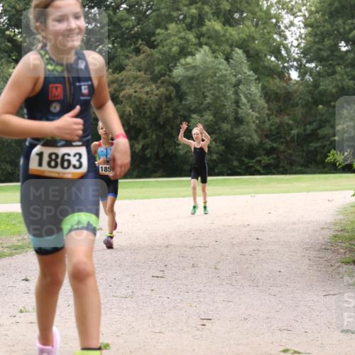 30.08.2026 - Elbe Triathlon Hamburg Antke Förster http://msf.ph/oto/10107363 30.08.2026 12:52:56 Laufen 1863, 185 meine-sportfotos.de