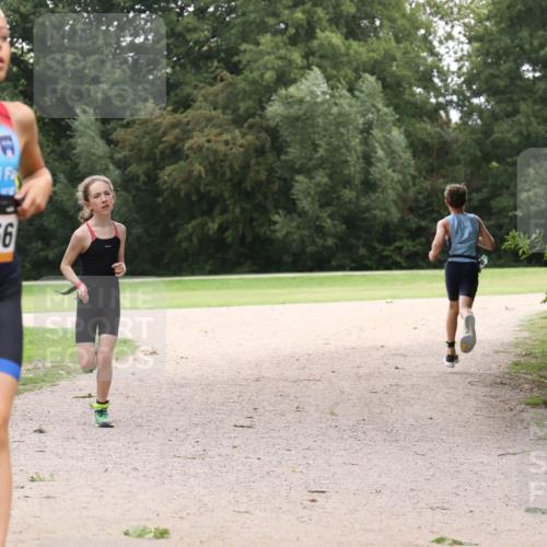 30.08.2026 - Elbe Triathlon Hamburg Antke Förster http://msf.ph/oto/10107369 30.08.2026 12:53:00 Laufen 1856 meine-sportfotos.de