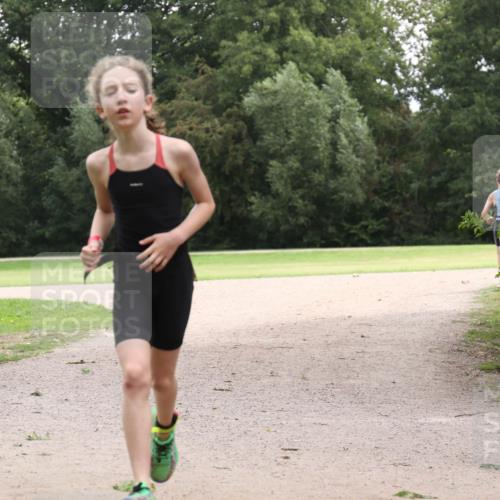 30.08.2026 - Elbe Triathlon Hamburg Antke Förster http://msf.ph/oto/10107375 30.08.2026 12:53:02 Laufen  meine-sportfotos.de