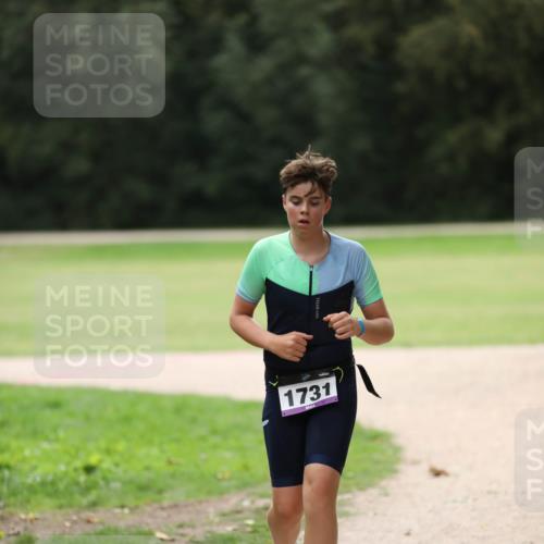30.08.2026 - Elbe Triathlon Hamburg Antke Förster http://msf.ph/oto/10107380 30.08.2026 12:40:02 Laufen 1731 meine-sportfotos.de