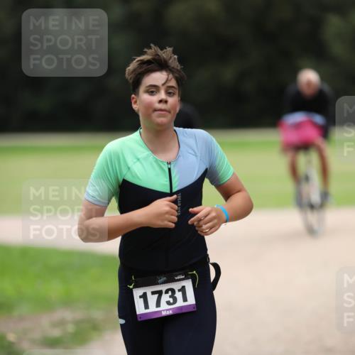 30.08.2026 - Elbe Triathlon Hamburg Antke Förster http://msf.ph/oto/10107386 30.08.2026 12:40:04 Laufen 1731 meine-sportfotos.de
