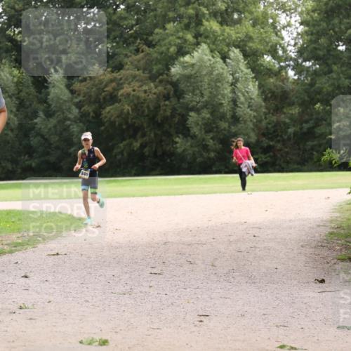 30.08.2026 - Elbe Triathlon Hamburg Antke Förster http://msf.ph/oto/10107389 30.08.2026 12:53:25 Laufen 1766, 840 meine-sportfotos.de
