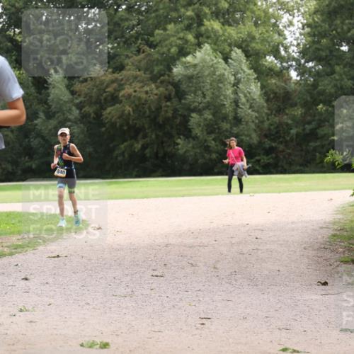 30.08.2026 - Elbe Triathlon Hamburg Antke Förster http://msf.ph/oto/10107391 30.08.2026 12:53:26 Laufen 1766, 840 meine-sportfotos.de