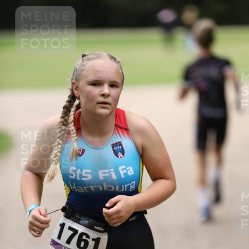 30.08.2026 - Elbe Triathlon Hamburg Antke Förster http://msf.ph/oto/10107402 30.08.2026 12:40:16 Laufen 1761 meine-sportfotos.de