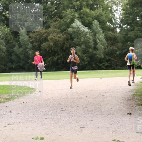 30.08.2026 - Elbe Triathlon Hamburg Antke Förster http://msf.ph/oto/10107405 30.08.2026 12:53:32 Laufen 1808 meine-sportfotos.de