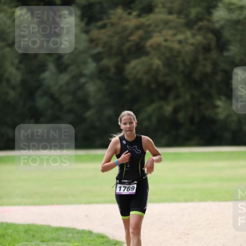 30.08.2026 - Elbe Triathlon Hamburg Antke Förster http://msf.ph/oto/10107406 30.08.2026 12:40:52 Laufen 1769 meine-sportfotos.de