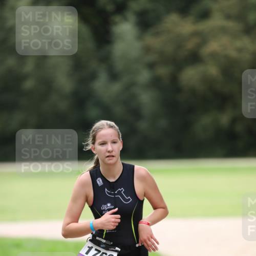 30.08.2026 - Elbe Triathlon Hamburg Antke Förster http://msf.ph/oto/10107412 30.08.2026 12:40:56 Laufen 1769 meine-sportfotos.de