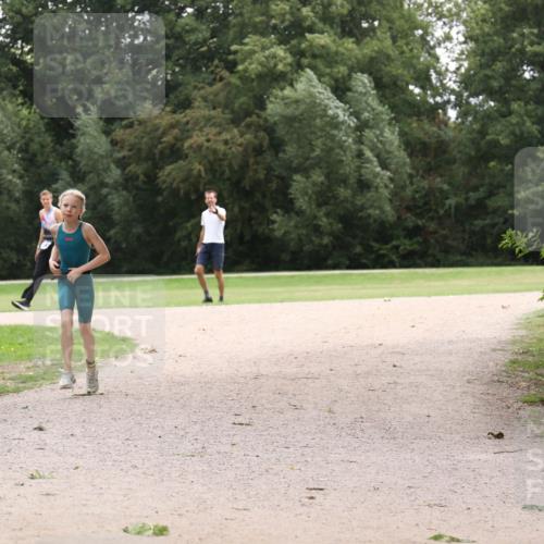 30.08.2026 - Elbe Triathlon Hamburg Antke Förster http://msf.ph/oto/10107417 30.08.2026 12:53:47 Laufen  meine-sportfotos.de