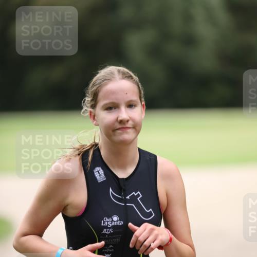 30.08.2026 - Elbe Triathlon Hamburg Antke Förster http://msf.ph/oto/10107418 30.08.2026 12:40:58 Laufen 29, 3, 17 meine-sportfotos.de