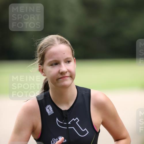 30.08.2026 - Elbe Triathlon Hamburg Antke Förster http://msf.ph/oto/10107420 30.08.2026 12:40:58 Laufen 17 meine-sportfotos.de